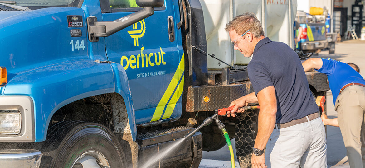 Perficut truck washing