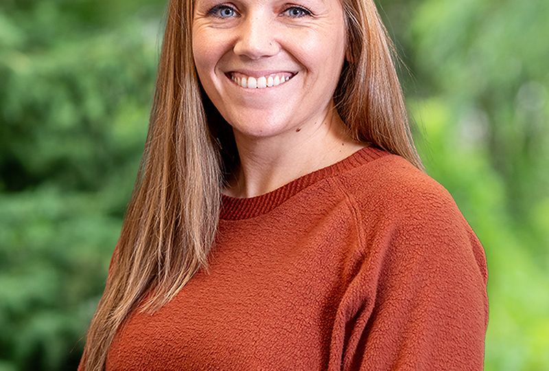 Jennifer Broekemeier Feature Headshot